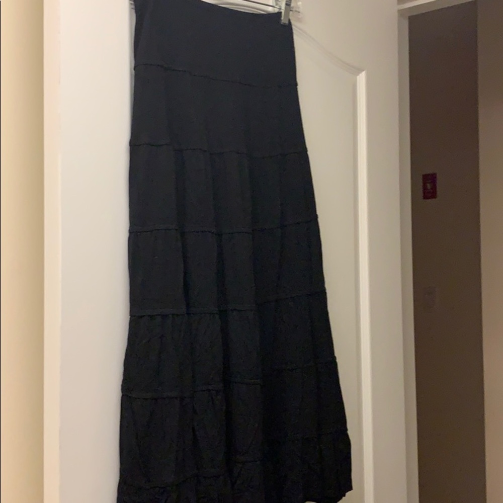 Beautiful jersey long faux layered skirt.